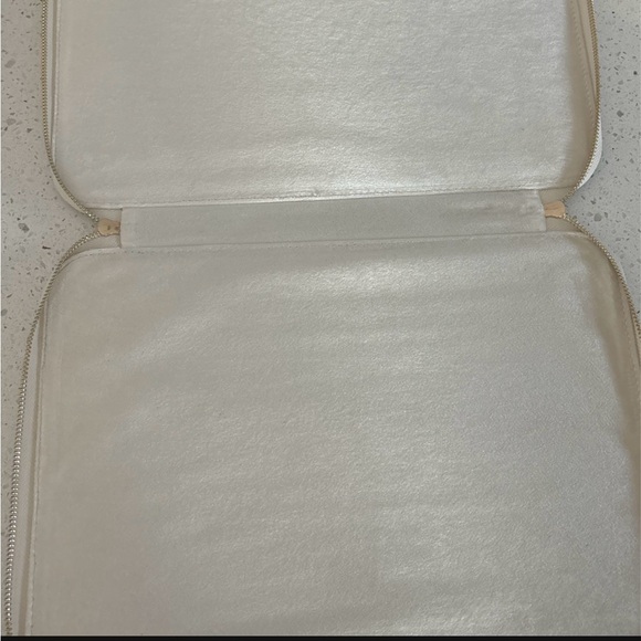 classic checkered portfolio ipad brief - Picture 2 of 4